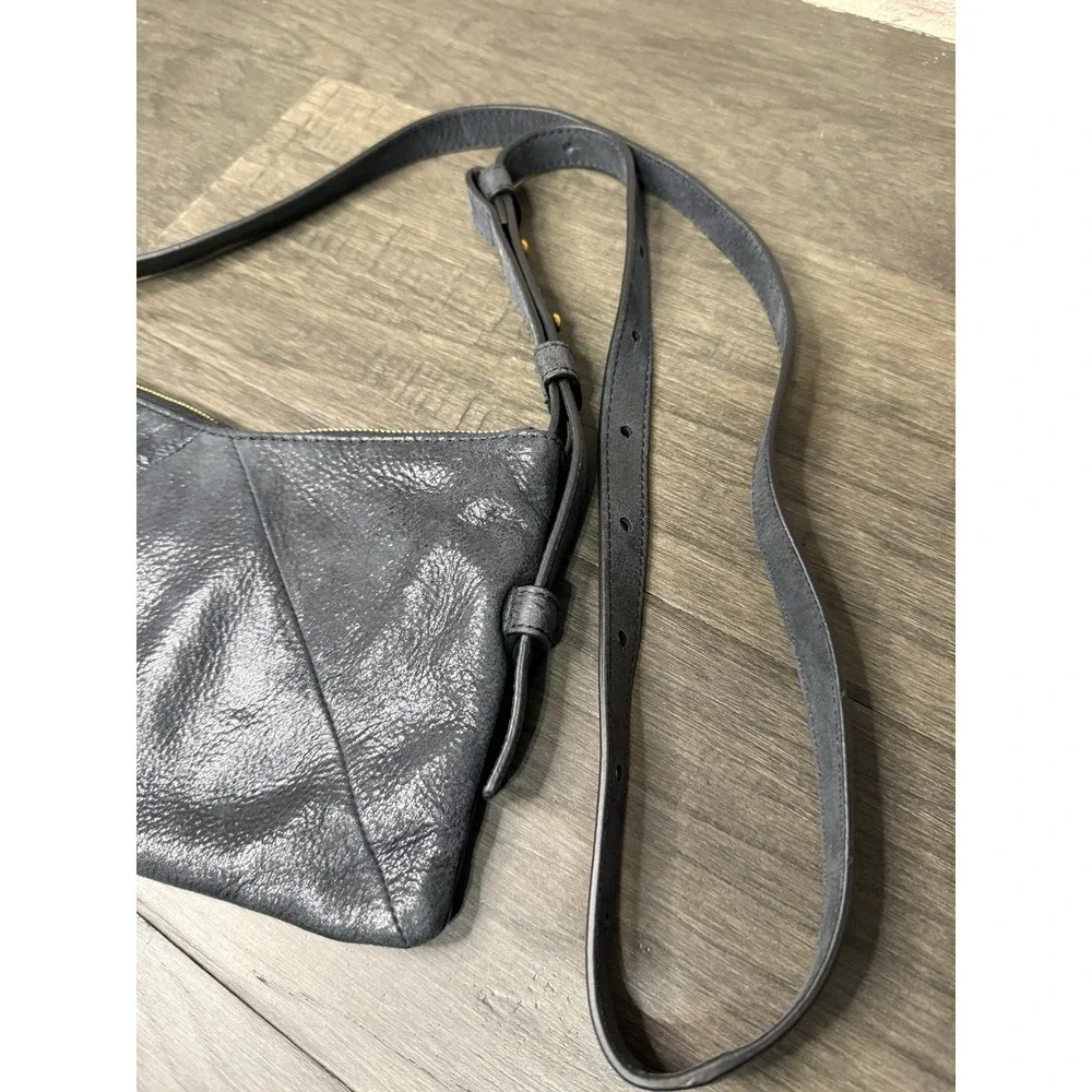 Hobo International Large Black‎ Distressed Leather Crossbody Handbag Good